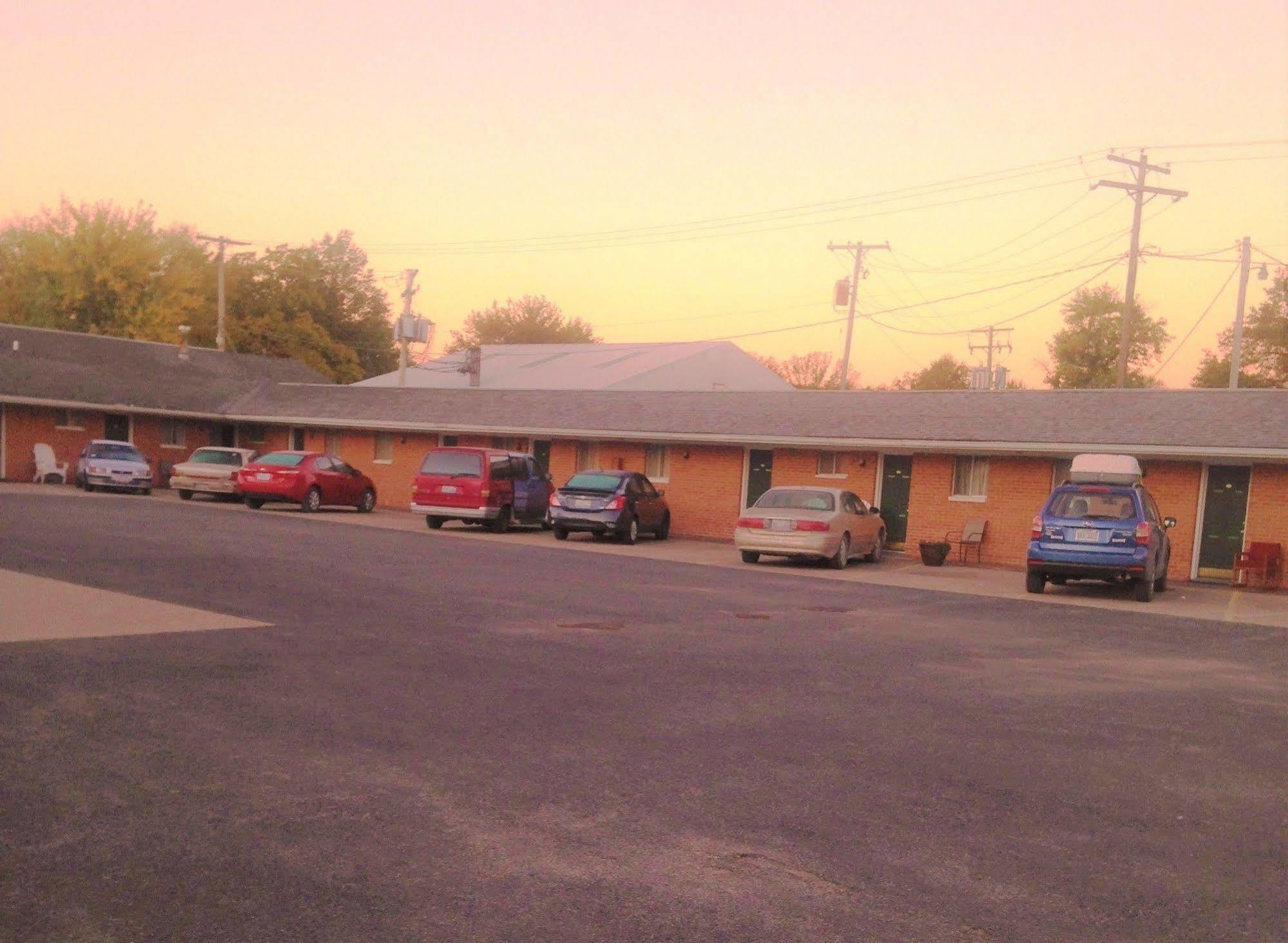 Motel Travelers